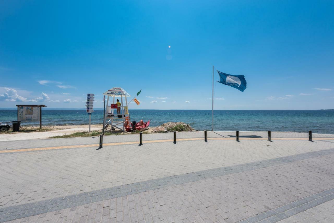 Nikiti Maisonette On The Beach By Luxlikehome Nikiti (Sithonia) Exterior photo