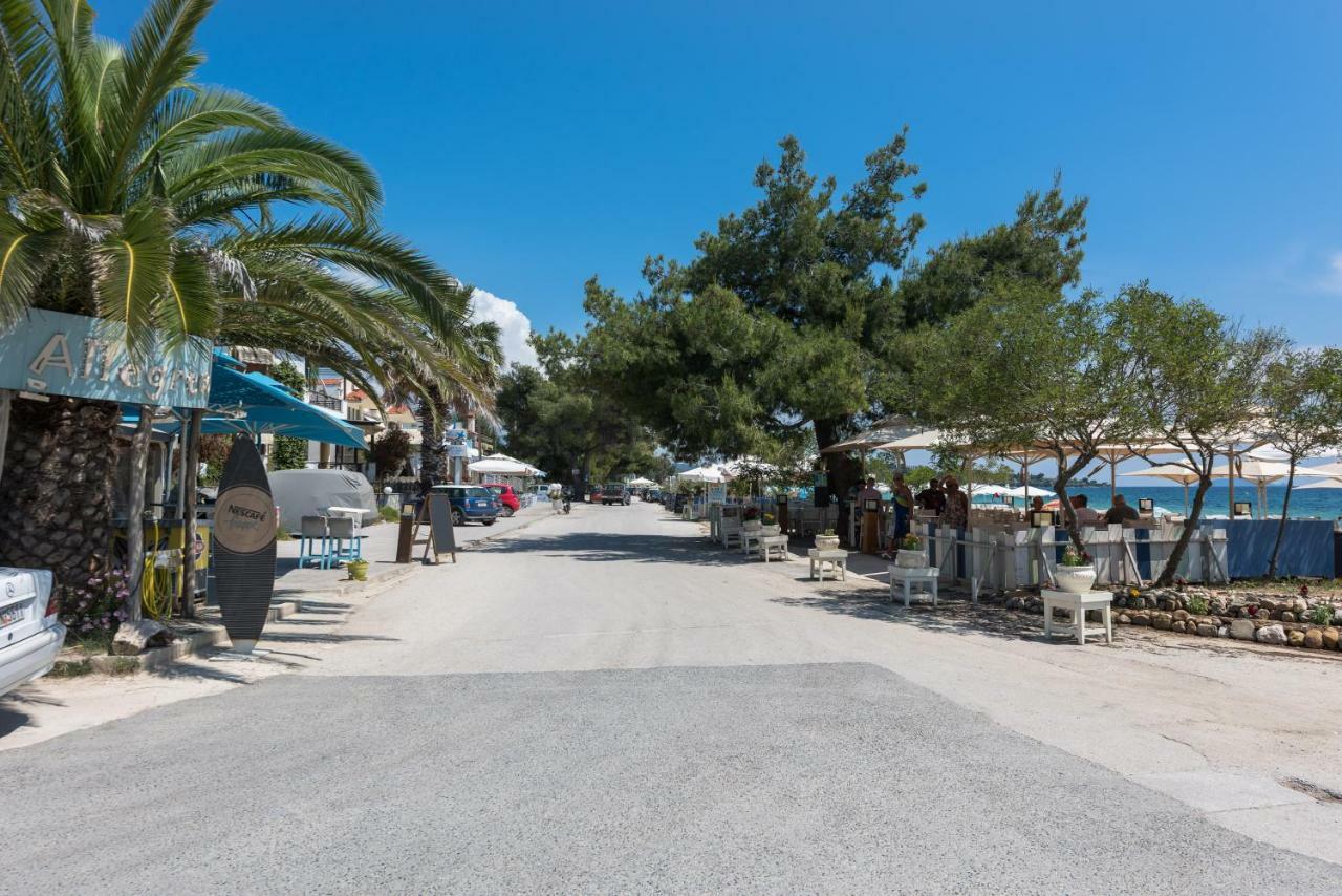 Nikiti Maisonette On The Beach By Luxlikehome Nikiti (Sithonia) Exterior photo